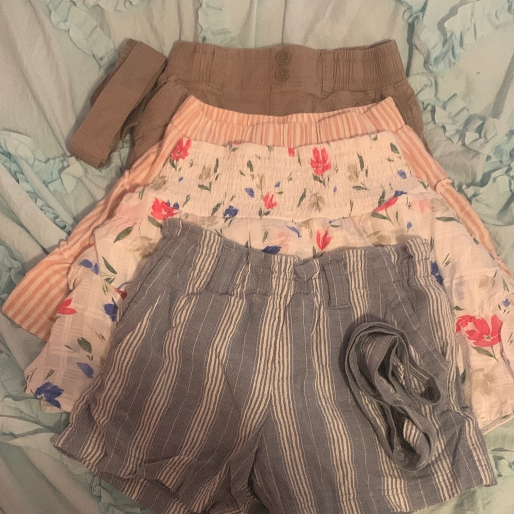 Abercrombie Kids multiple pairs of bottoms. 3 skirts 1 shorts